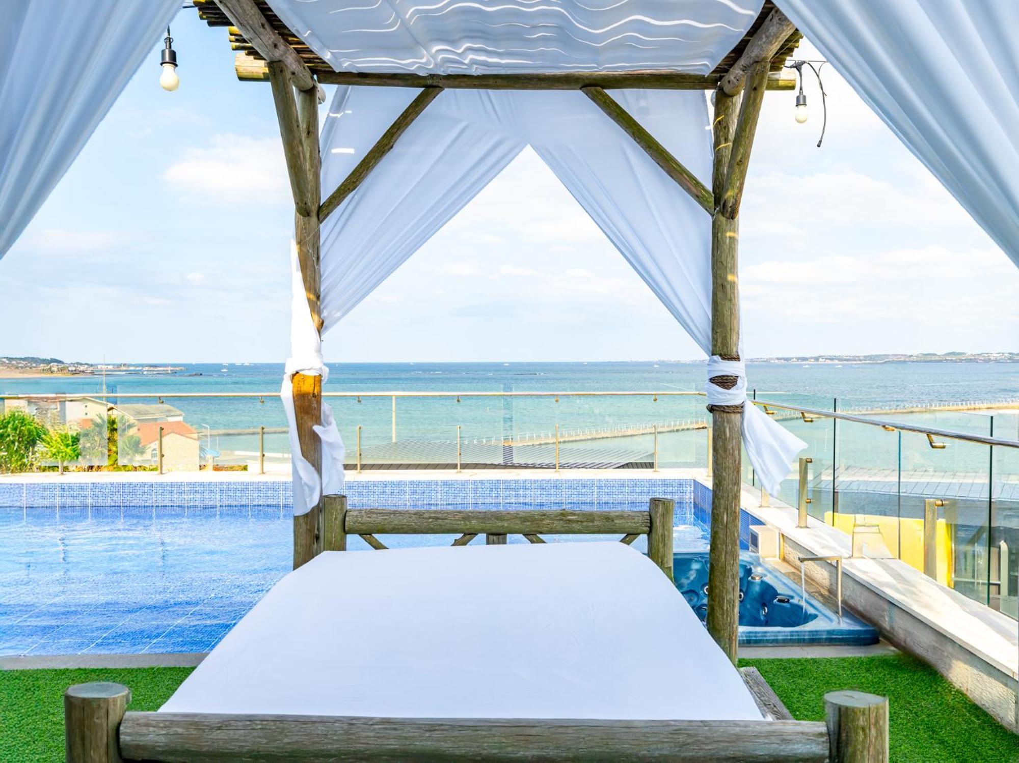 Jeju Attirance Hotel & Poolvilla Seogwipo Ngoại thất bức ảnh