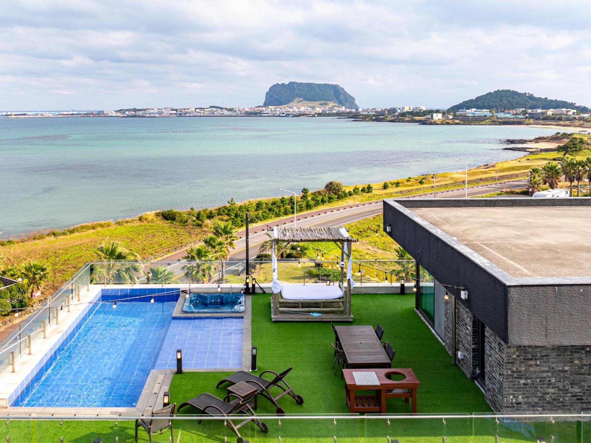 Jeju Attirance Hotel & Poolvilla Seogwipo Ngoại thất bức ảnh