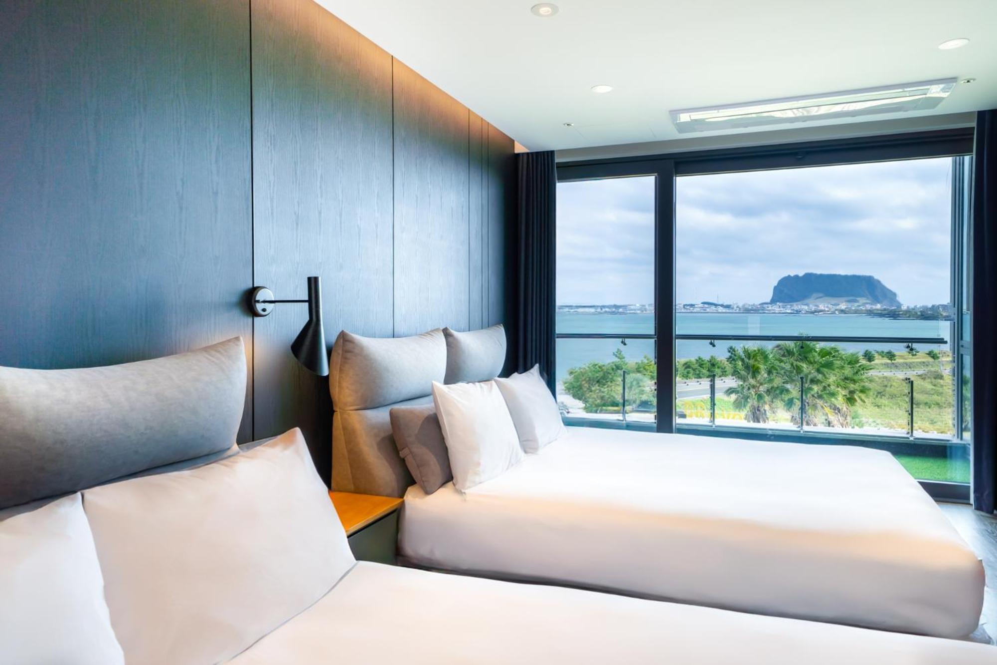 Jeju Attirance Hotel & Poolvilla Seogwipo Ngoại thất bức ảnh