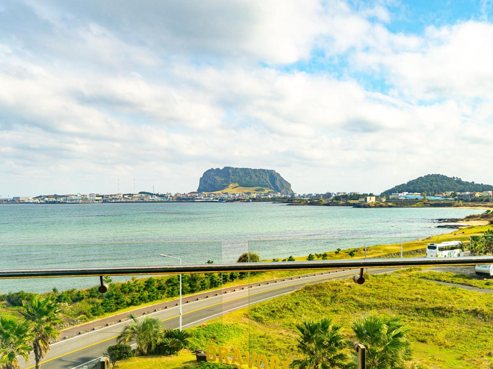 Jeju Attirance Hotel & Poolvilla Seogwipo Ngoại thất bức ảnh